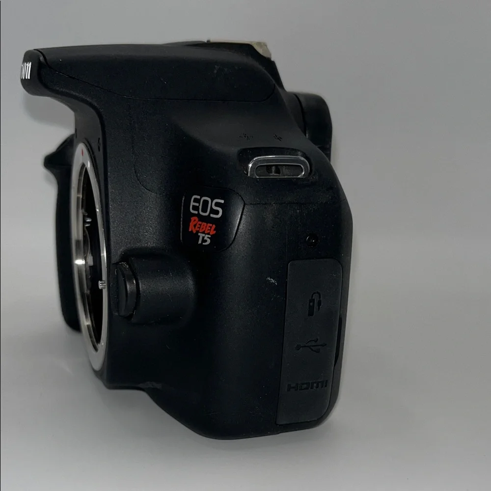 Canon EOS Rebel T5 Black Digital Camera ONLY DSLR